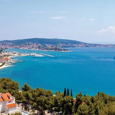Apartment 2 Bedroom Lovely In Mastrinka